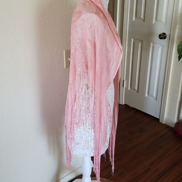 Fringe Wrap   - Picture 5 of 8